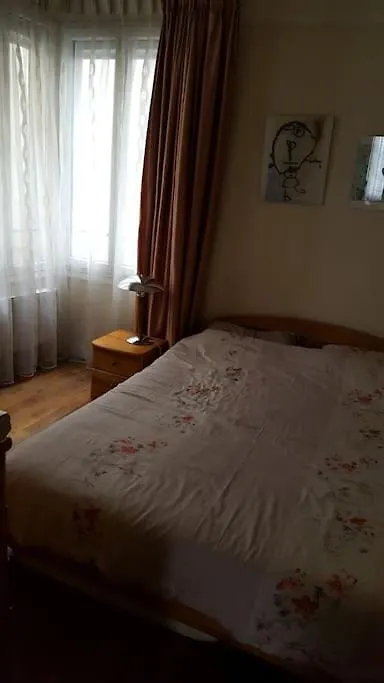 Apaprtement Entre Nation Et Daumesnil 5 Metros, 1 Rer, 4 Bus Appartement Parijs